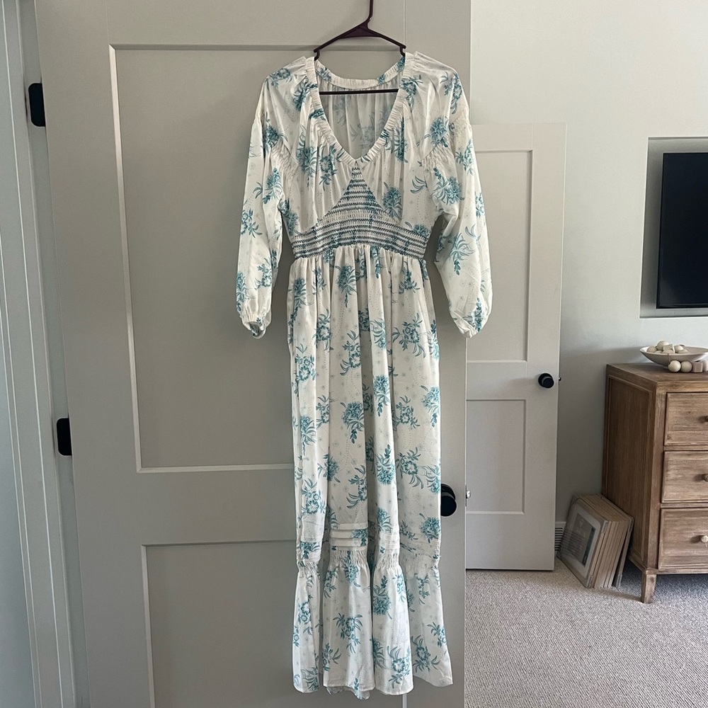 White and blue floral dress size small
